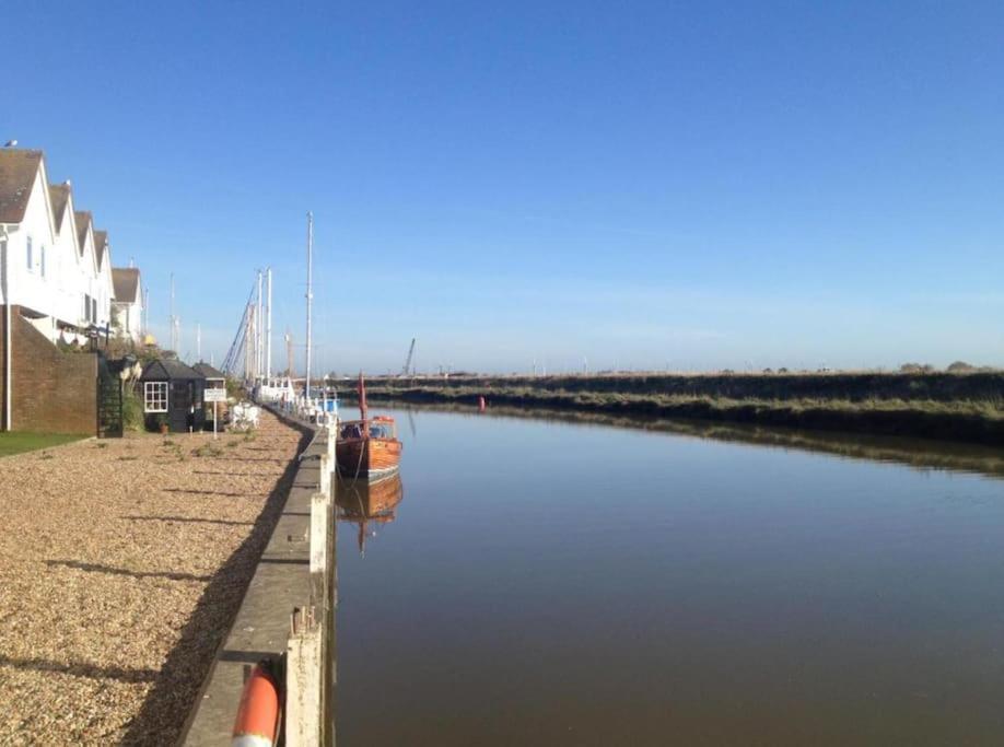 Stunning 1 Bedroom Apartment Over Looking River Rye Luaran gambar