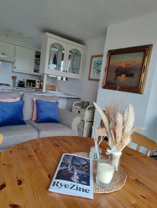 Stunning 1 Bedroom Apartment Over Looking River Rye Luaran gambar